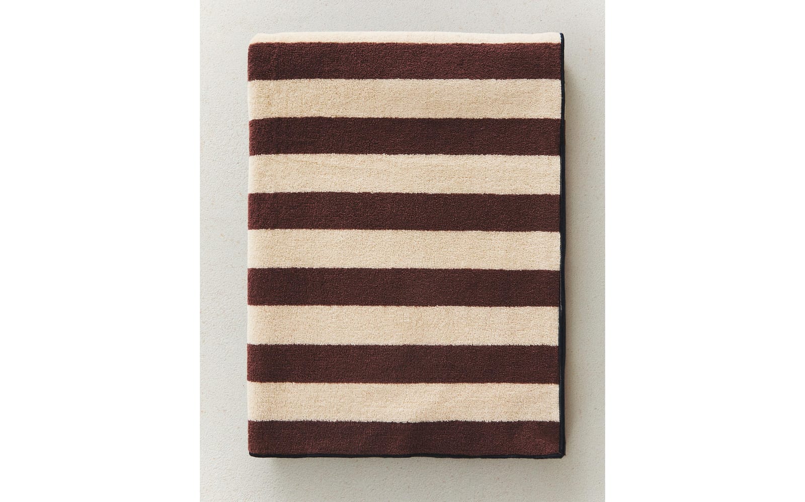 ZARA HOME ХЛОПКОВОЕ БАННОЕ ПОЛОТЕНЦЕ В ПОЛОСКУ С ОВЕРЛОКОМ ракурс 2
