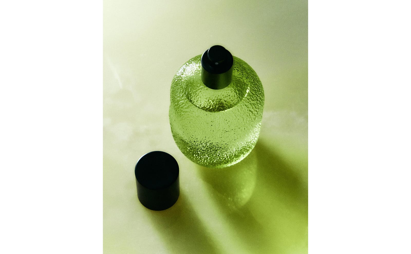 ZARA HOME (190 ML) ОСВЕЖИТЕЛЬ ДЛЯ ТКАНЕЙ СПРЕЙ LIME & PEPPERMINT ракурс 7
