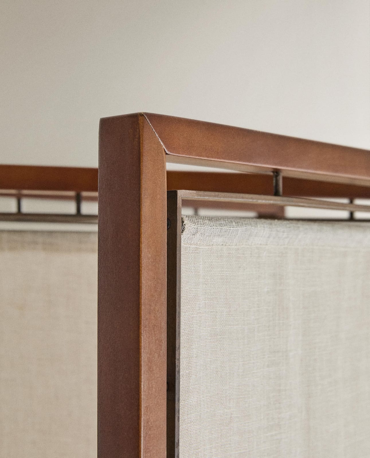 ZARA HOME ШИРМА ДЕРЕВО И ЛЕН ракурс 7