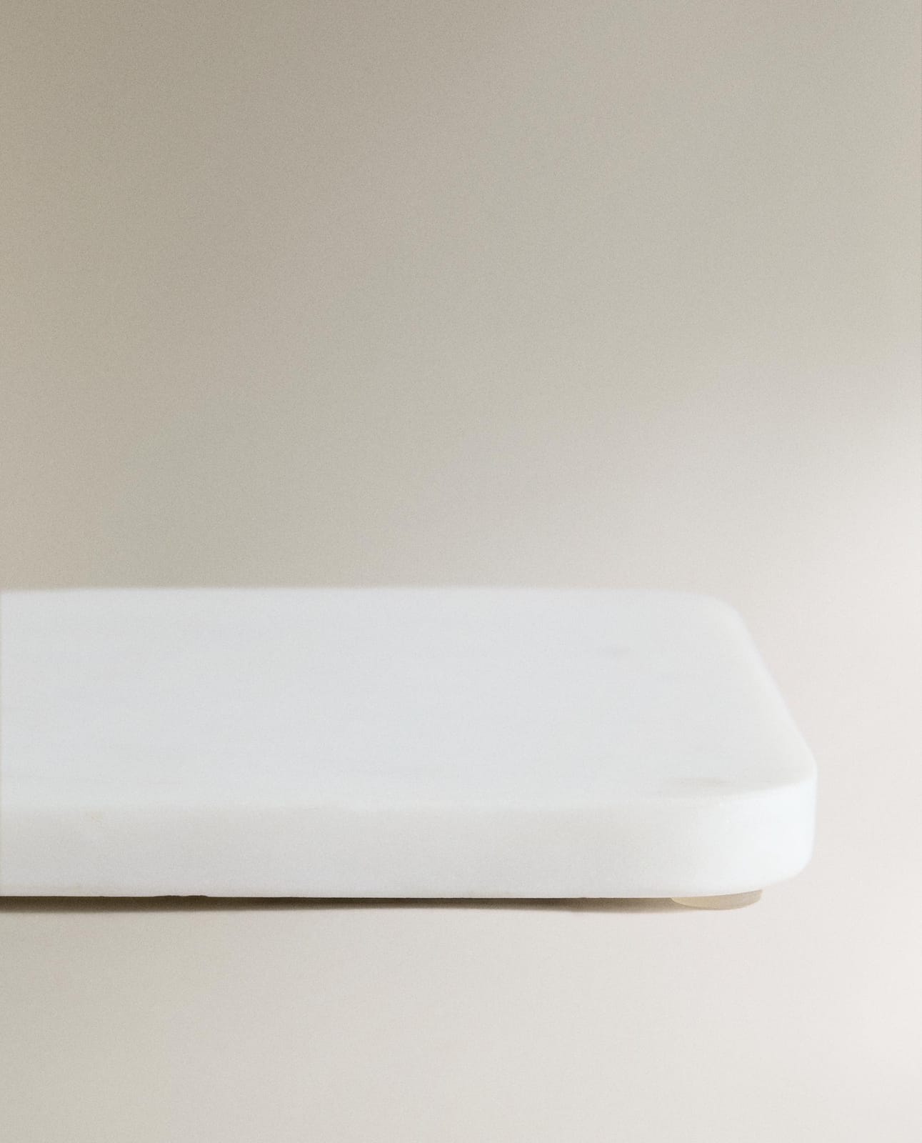 ZARA HOME МРАМОРНАЯ ДОСКА ДЛЯ НАРЕЗКИ ракурс 5