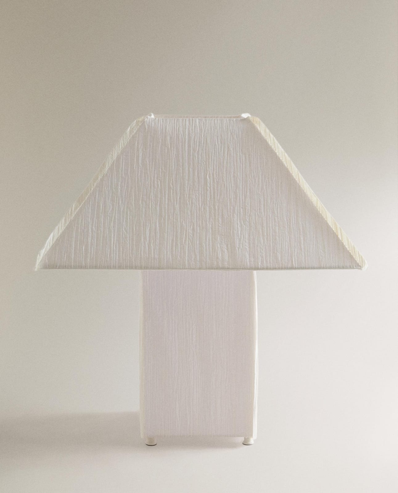 Настенный светильник ZARA HOME НАСТОЛЬНАЯ ЛАМПА ИЗ БУМАГИ ZŁAMANA BIEL 45 x 40 x 40 cm
