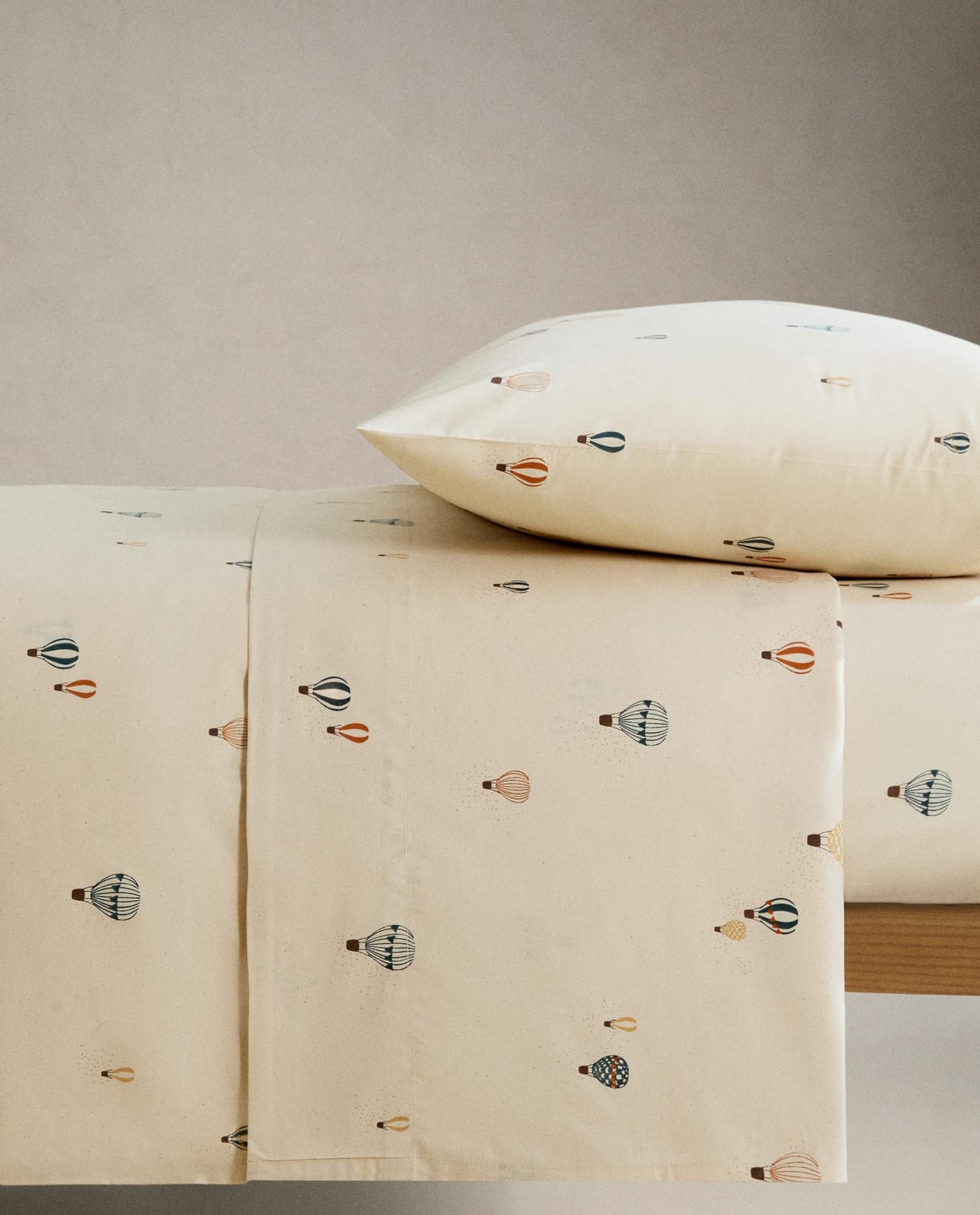 ZARA HOME ДЕТСКАЯ ПОДОДЕЯЛЬНИК В ВОЗДУШНЫЕ ШАРЫ ракурс 7