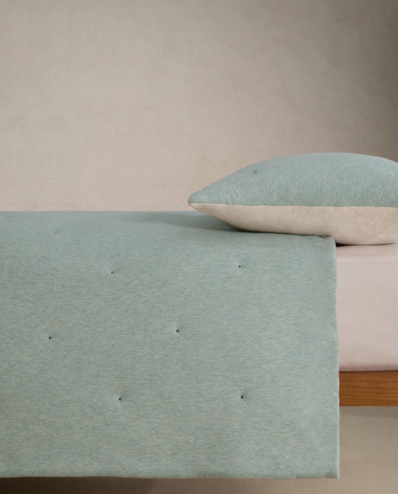 ZARA HOME ДВУСТОРОННЕЕ ДЕТСКОЕ ПОКРЫВАЛО ИЗ ДЖЕРСИ ракурс 4