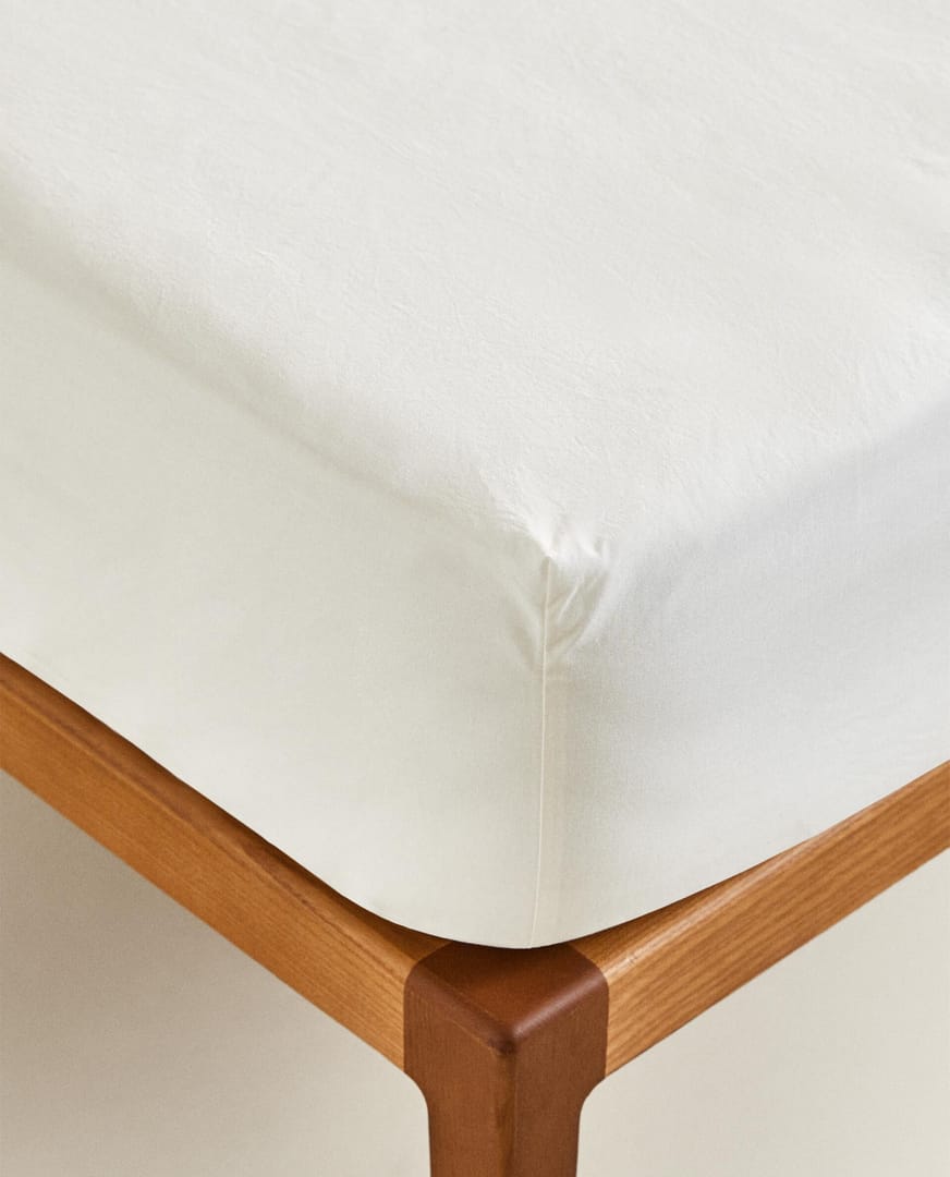 ZARA HOME ГЛАДКАЯ ДЕТСКАЯ ПРОСТЫНЯ НА РЕЗИНКЕ ракурс 4