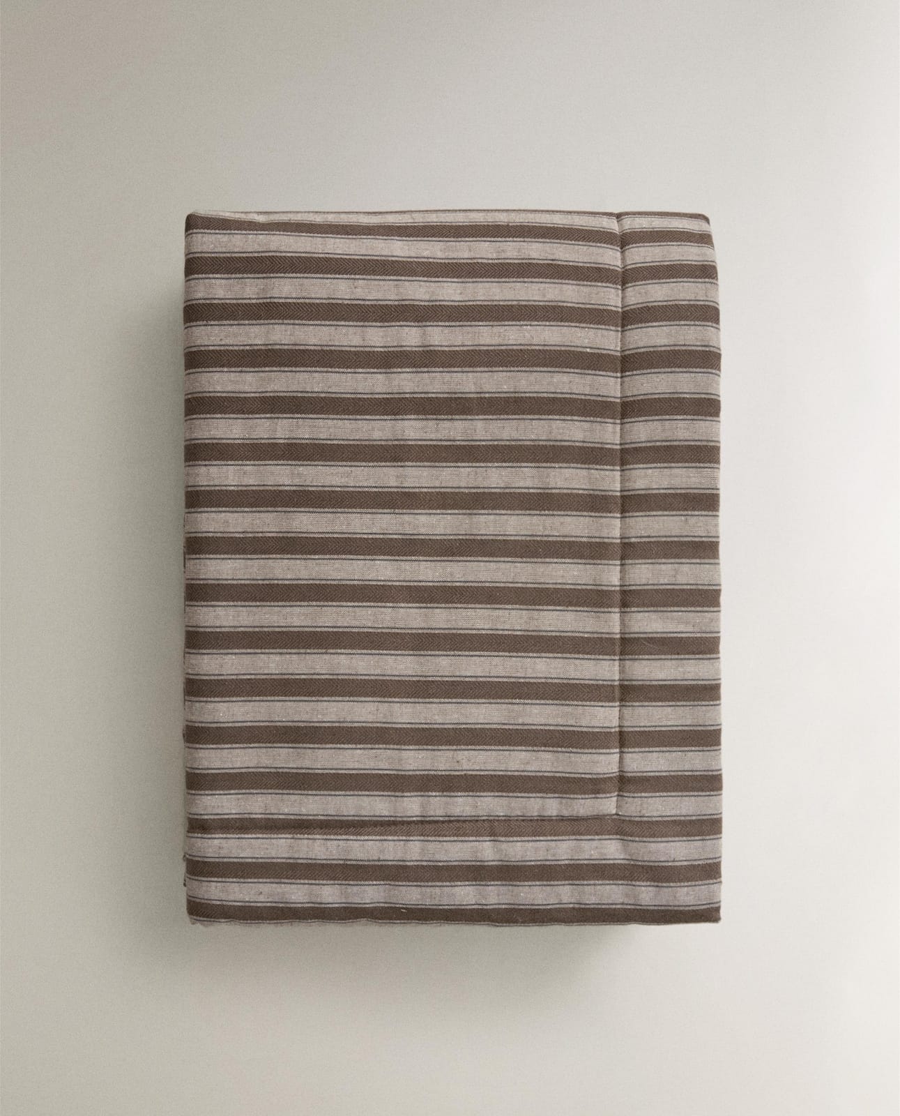 ZARA HOME ПЛЕД ДЛЯ ЖИВОТНЫХ В ПОЛОСКУ С ОВЧИНОЙ ракурс 6