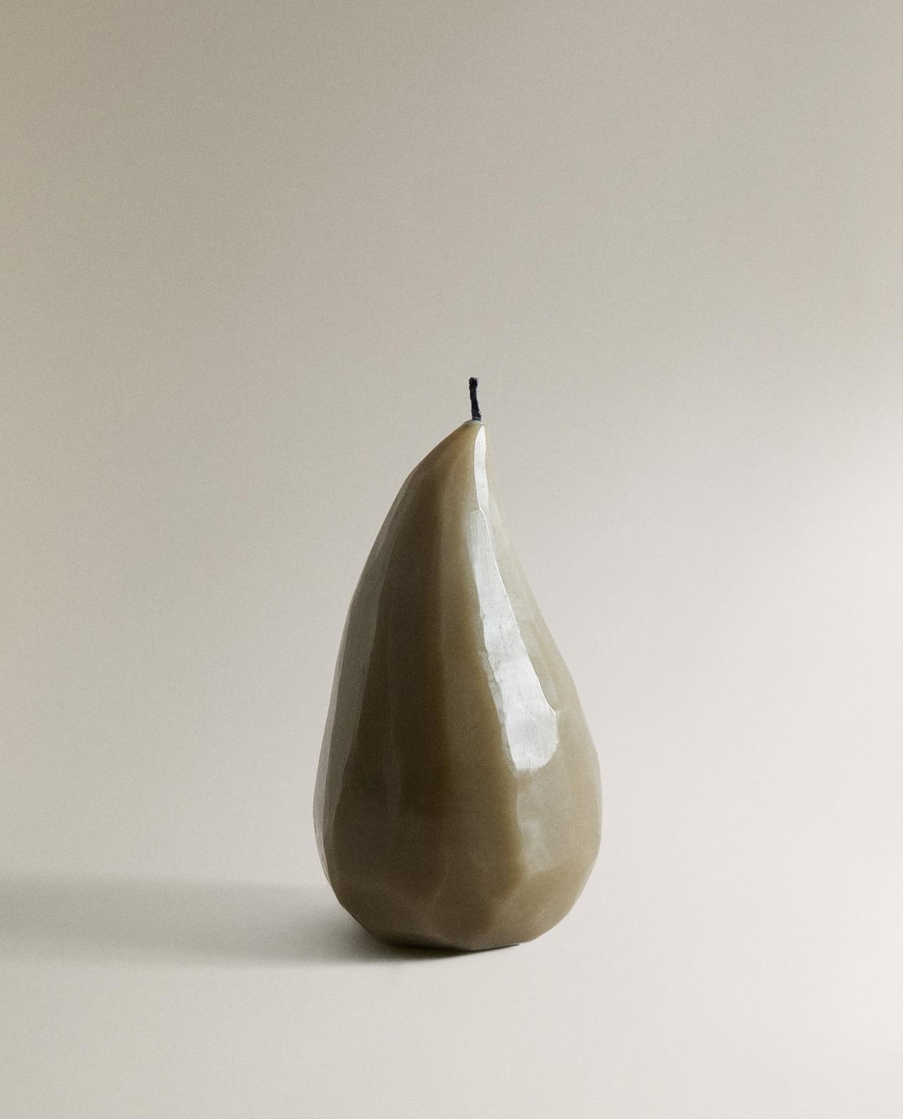 Свеча ZARA HOME ZIELONA ДЕКОРАТИВНАЯ СВЕЧА В ФОРМЕ КАПЛИ ZIELONY 16 x 9 x 9 cm