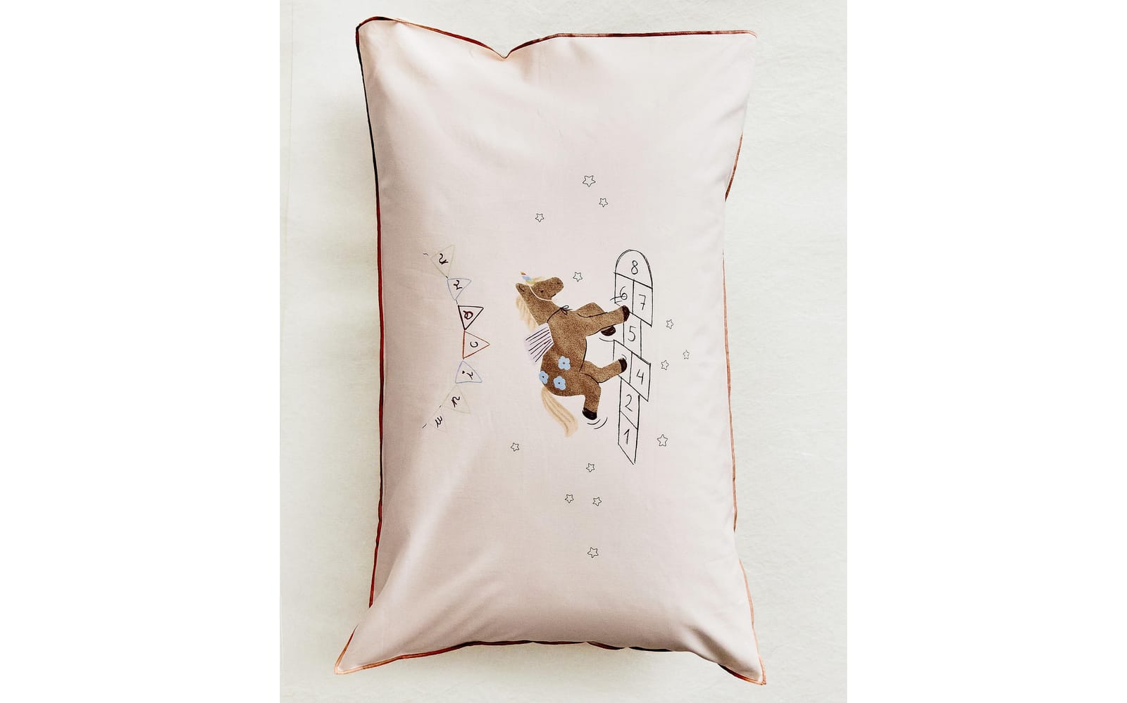 ZARA HOME НАВОЛОЧКА НА ПОДУШКУ ДЕТСКАЯ С ЕДИНОРОГАМИ ракурс 6