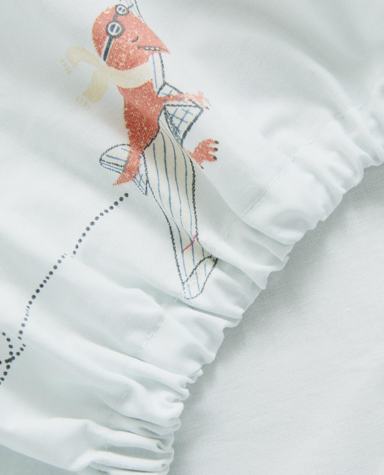 ZARA HOME ДЕТСКАЯ НАТЯЖНАЯ ПРОСТЫНЯ С ДИНОЗАВРАМИ ракурс 4