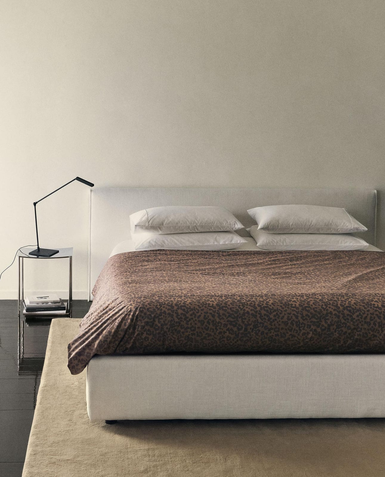 ZARA HOME ПОДОДЕЯЛЬНИК ИЗ ПЕРКАЛЯ С ЛЕОПАРДОВЫМ УЗОРОМ (200 НИТЕЙ) ракурс 8