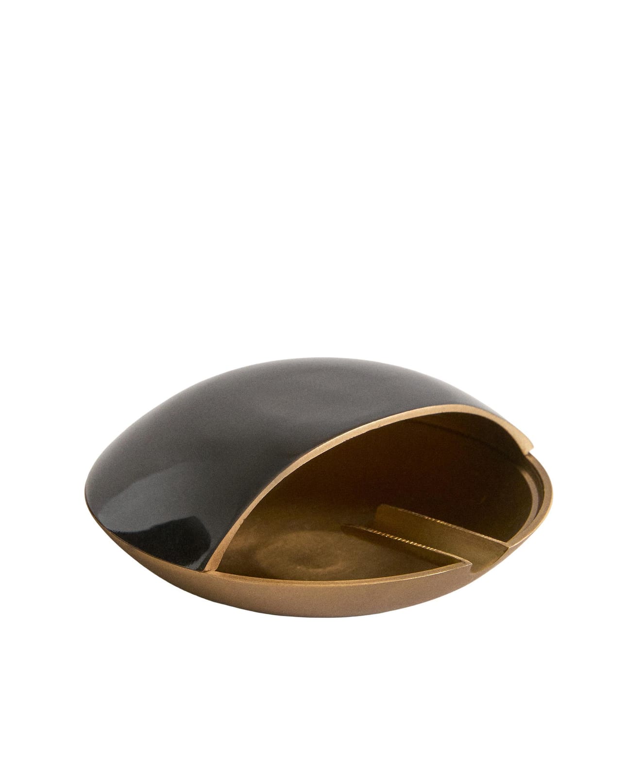 ZARA HOME ПЕПЕЛЬНИЦА ИЗ ЛАКИРОВАННОЙ ЛАТУНИ ракурс 6