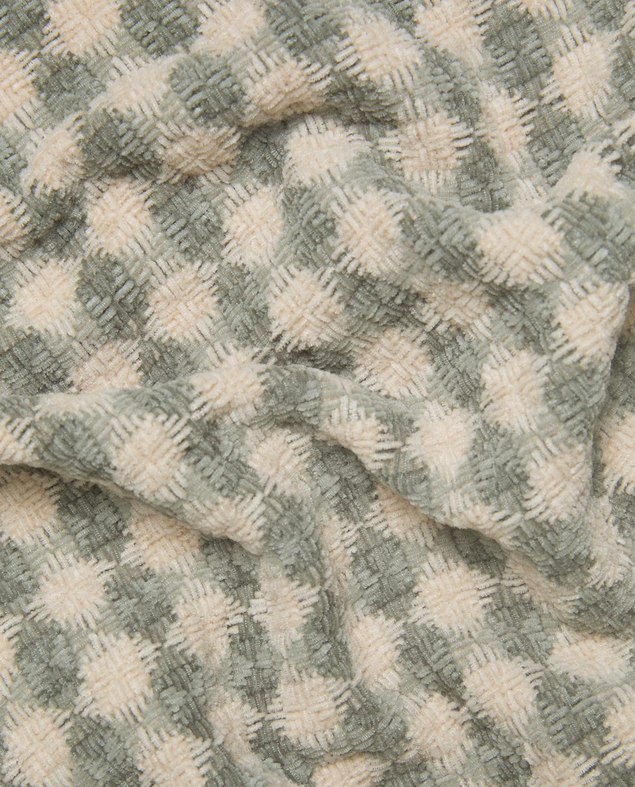 ZARA HOME ПЛЕД ЖАККАРДОВЫЙ В КЛЕТКУ ракурс 7