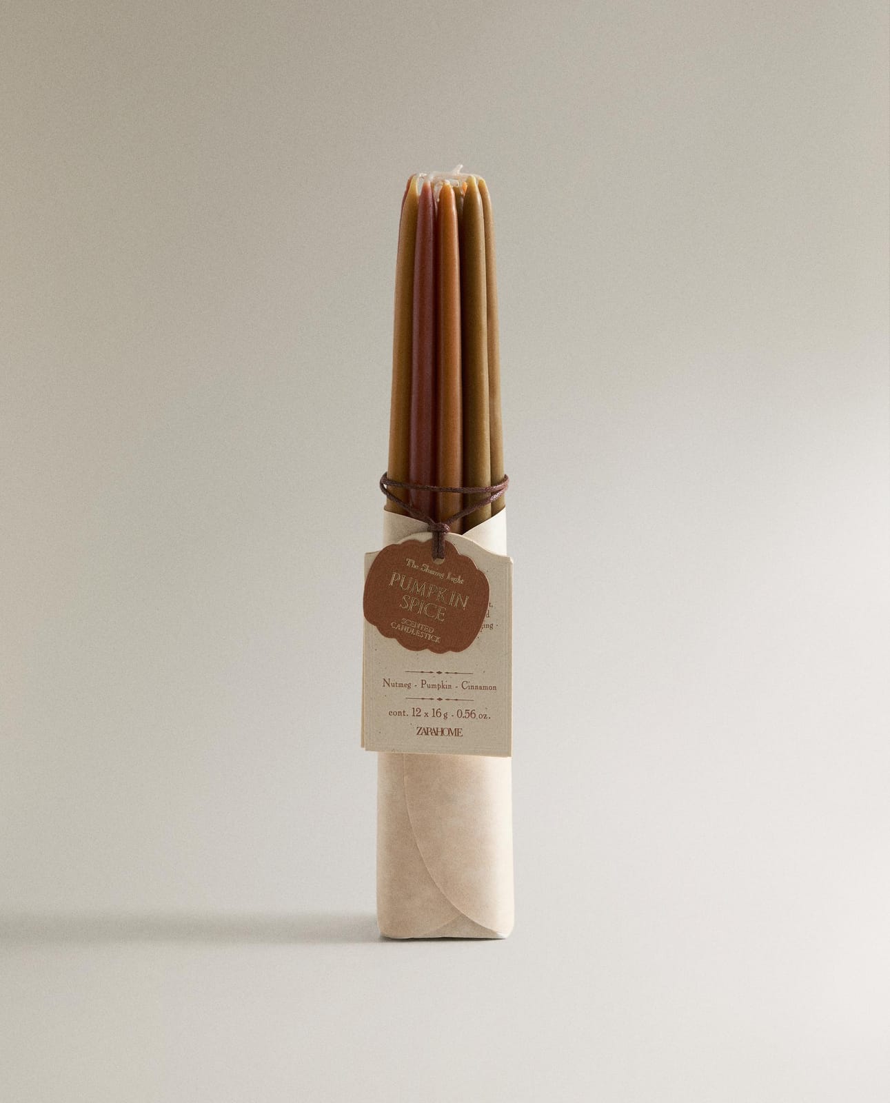 ZARA HOME НАБОР ДЛИННЫХ АРОМАТИЧЕСКИХ СВЕЧЕЙ PUMPKIN SPICE (12 ШТ.) ракурс 2