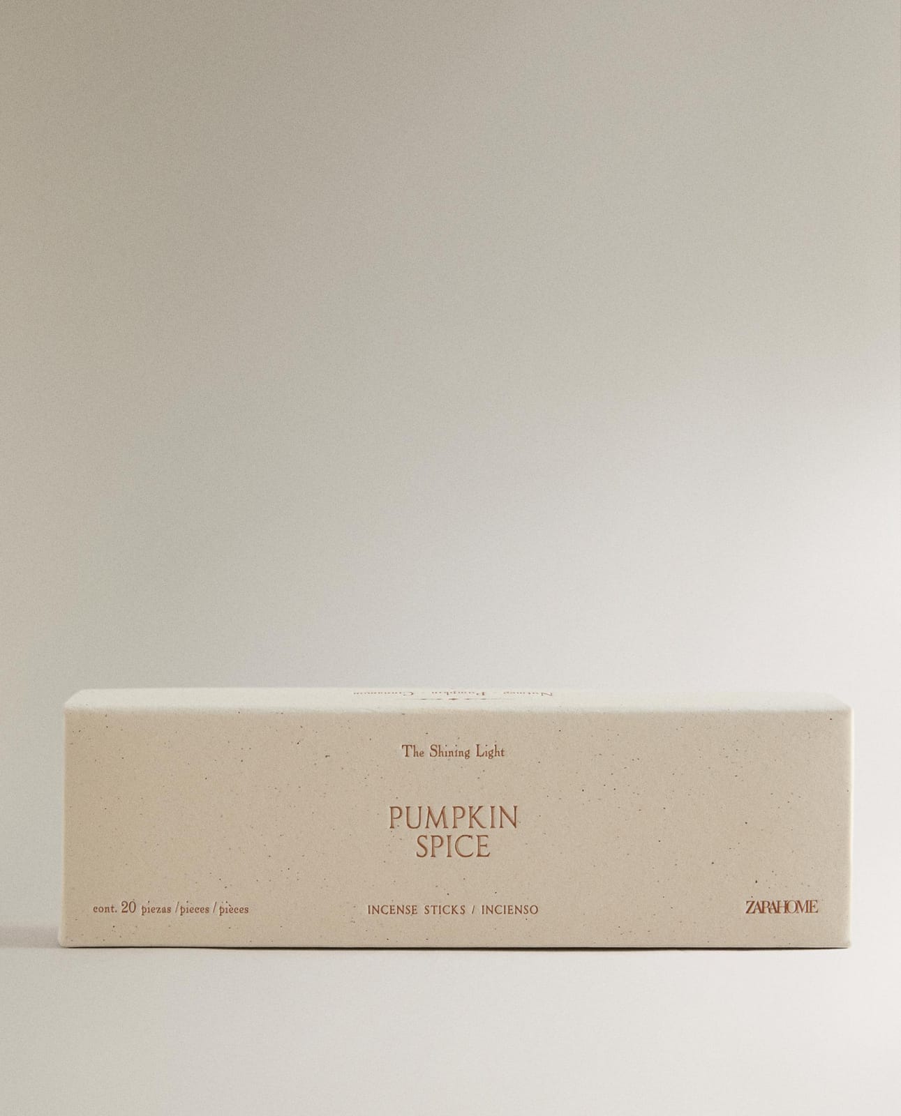 ZARA HOME АРОМАТИЧЕСКИЕ ПАЛОЧКИ PUMPKIN SPICE (НАБОР 20 ШТ.) ракурс 3