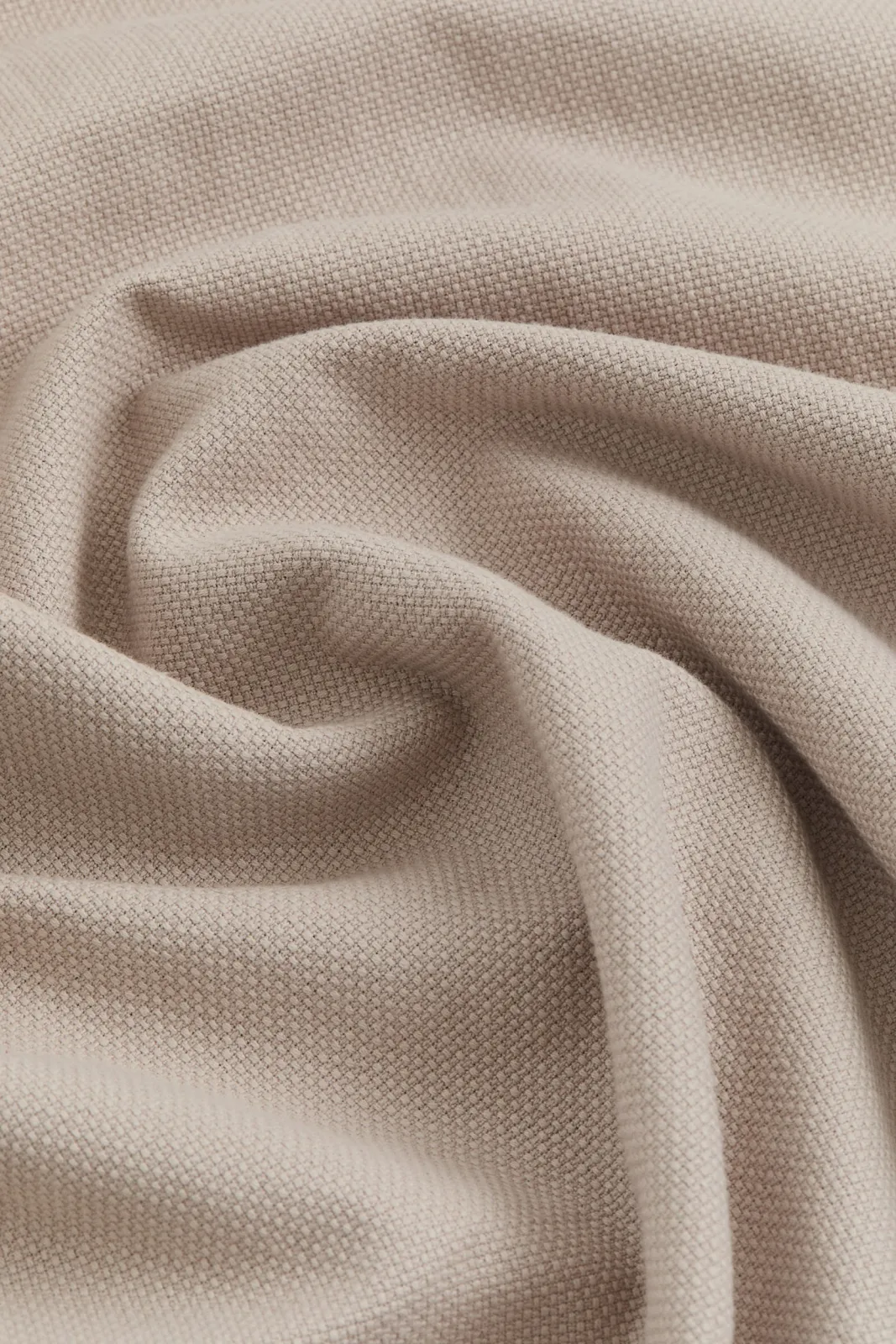 Комплект из 2 светонепроницаемых штор H&M, размер 140х250 см, цвет серо-бежевый - 1317203002 ракурс 4