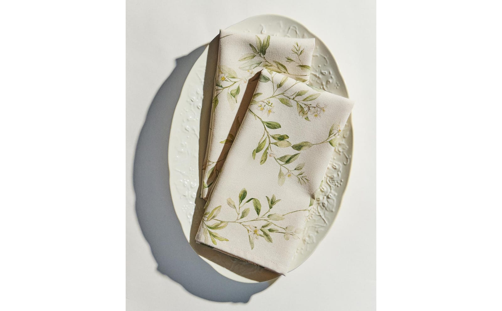 ZARA HOME САЛФЕТКИ С ПРИНТОМ ЦВЕТЫ И ВЕТОЧКИ (КОМПЛЕКТ 2 ШТ.) ракурс 9