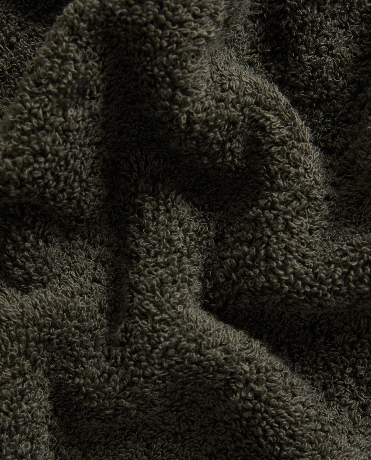ZARA HOME ГЛАДКОЕ БАННОЕ ПОЛОТЕНЦЕ ИЗ МАХРОВОГО ХЛОПКА (500 Г/М²) ракурс 5