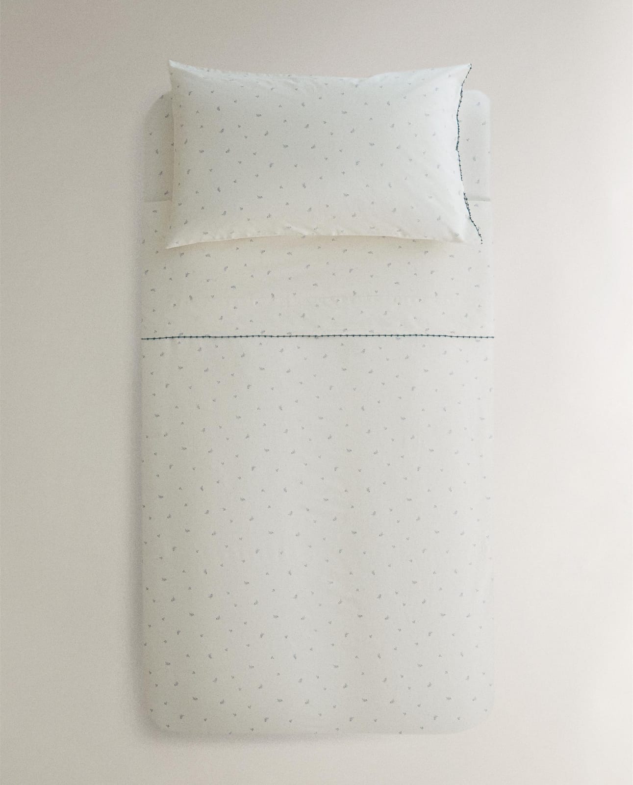 Пододеяльник ZARA HOME детский пододеяльник с листьями и горошком BIAŁY / GRANATOWY 100 x 120 cm