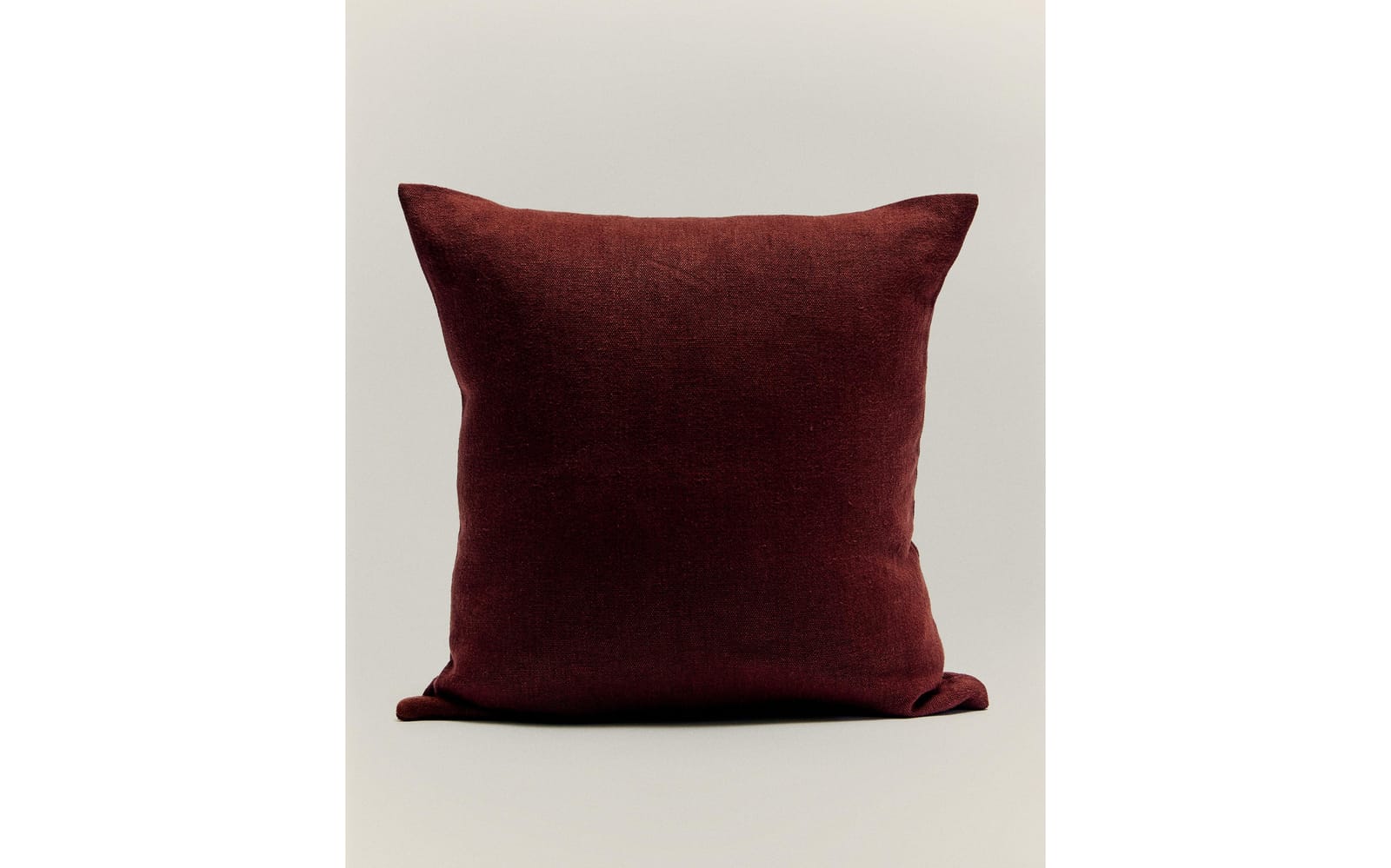 ZARA HOME НАВОЛОЧКА НА ПОДУШКУ ИЗ КОНОПЛИ ракурс 3