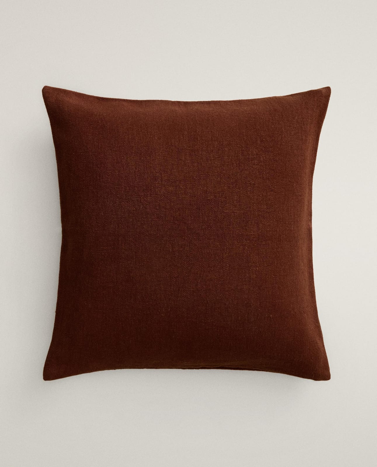 ZARA HOME НАВОЛОЧКА НА ПОДУШКУ ИЗ КОНОПЛИ ракурс 4