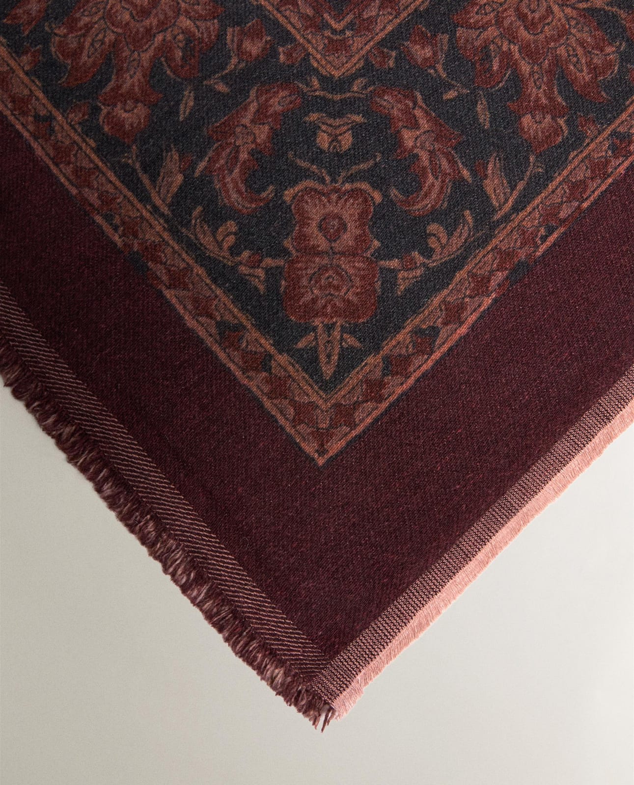 ZARA HOME ЖАККАРДОВОЕ ОДЕЯЛО ПЕЙСЛИ ракурс 6