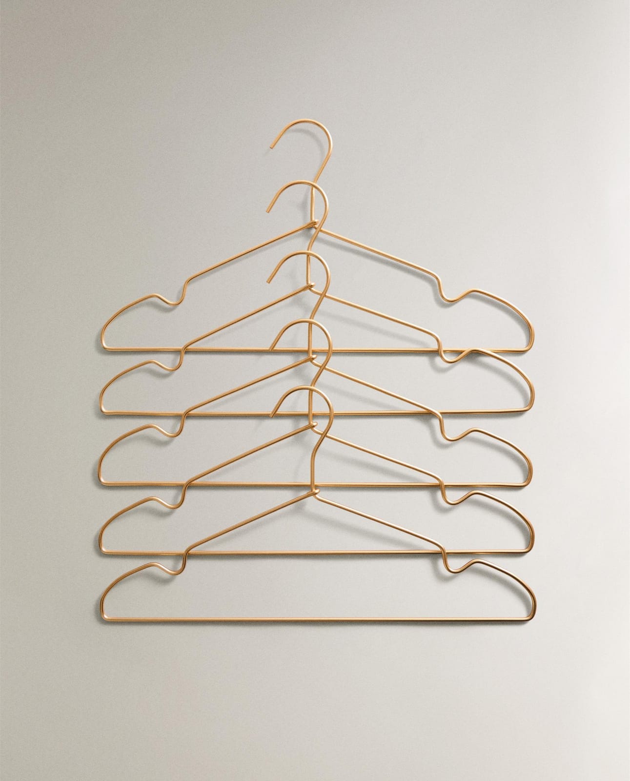 Вешалка плечики ZARA HOME МЕТАЛЛИЧЕСКАЯ ВЕШАЛКА (КОМПЛЕКТ 5 ШТ.) ZŁOTY 21 x 41 x 0.4 cm
