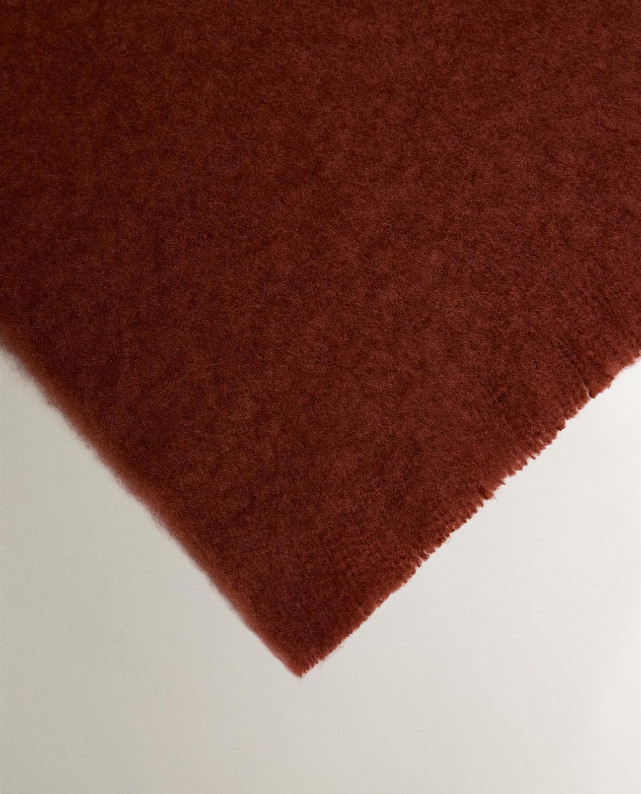 ZARA HOME ПЛЕД С ЭФФЕКТОМ BRUSHED ракурс 6