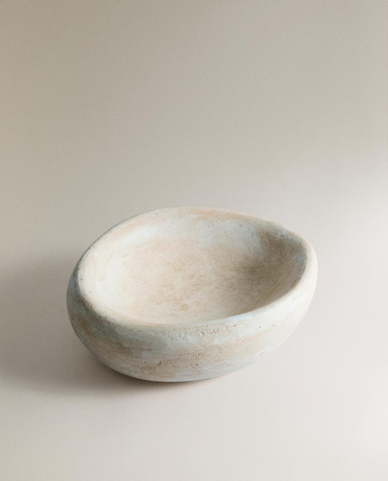 ZARA HOME МЫЛЬНИЦА ДЛЯ ВАННОЙ С ЭФФЕКТОМ КАМНЯ ракурс 5