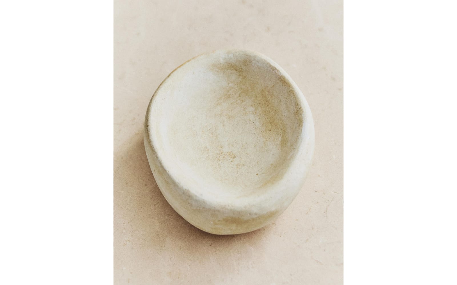 ZARA HOME МЫЛЬНИЦА ДЛЯ ВАННОЙ С ЭФФЕКТОМ КАМНЯ ракурс 7