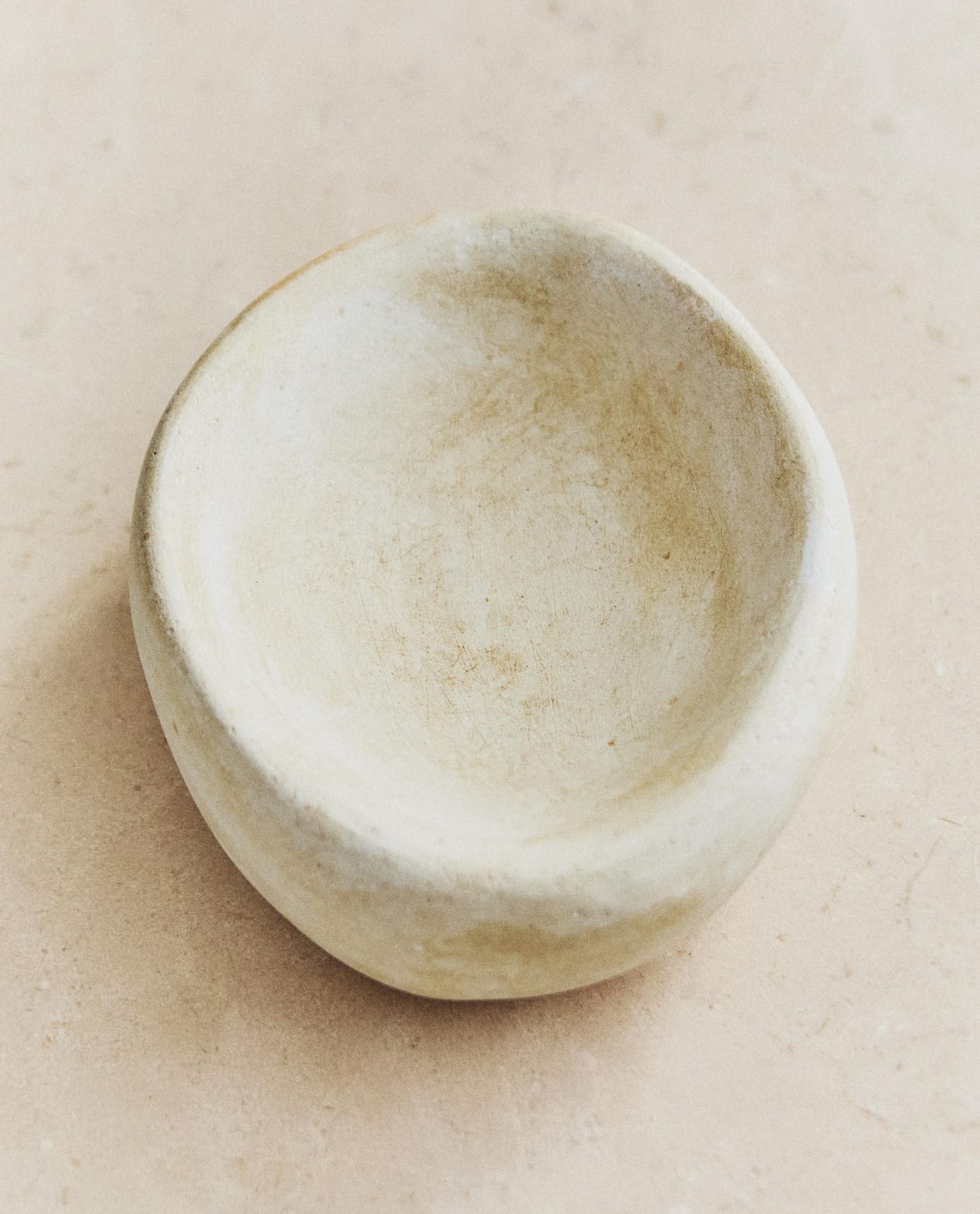 ZARA HOME МЫЛЬНИЦА ДЛЯ ВАННОЙ С ЭФФЕКТОМ КАМНЯ ракурс 8