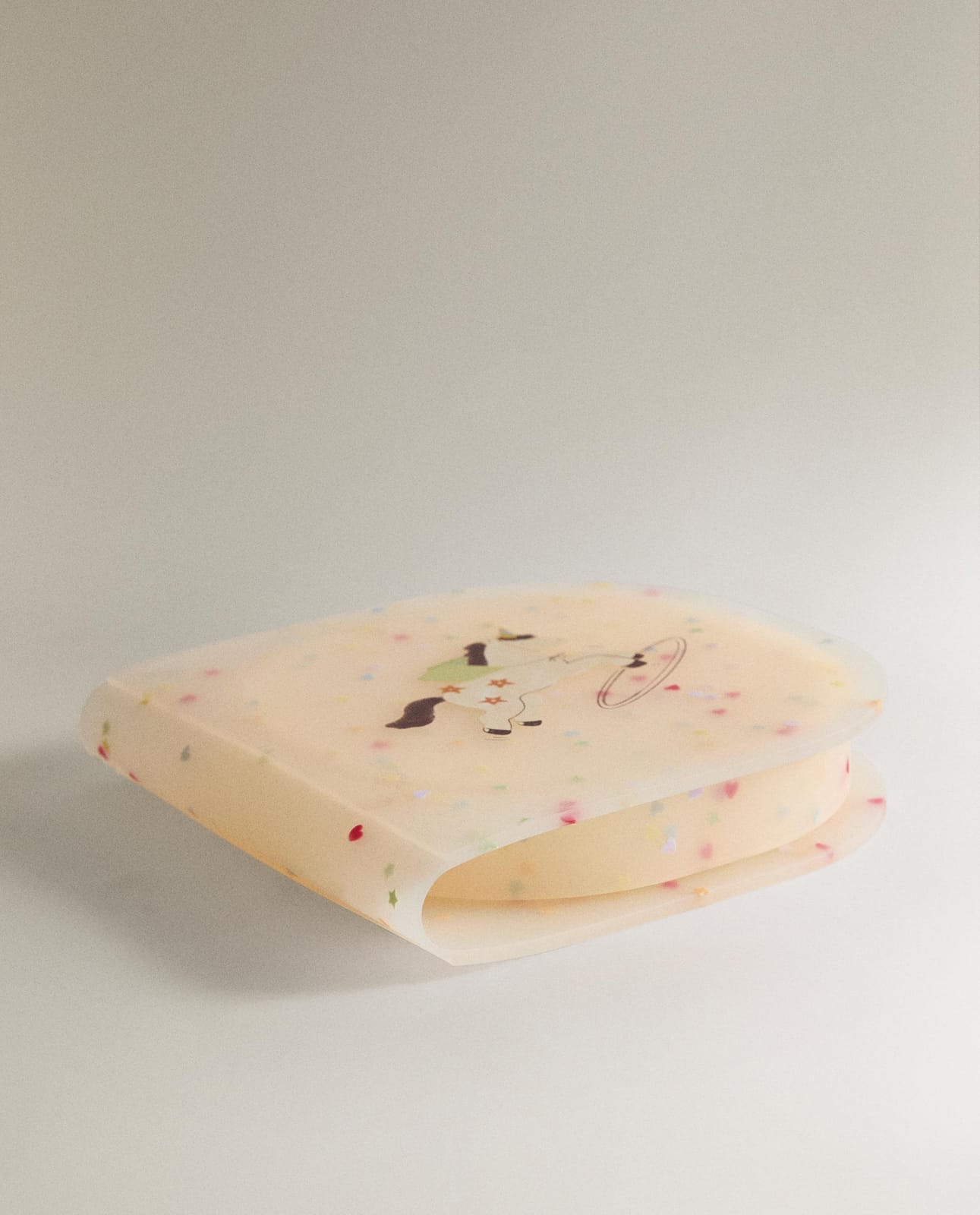 ZARA HOME СИЛИКОНОВЫЙ КОНТЕЙНЕР ДЛЯ ЛАНЧА ДЛЯ ДЕТЕЙ С ЕДИНОРОГОМ ракурс 4