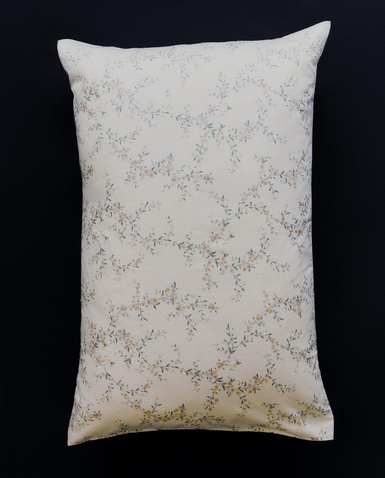 ZARA HOME САТИНОВАЯ НАВОЛОЧКА С ЦВЕТОЧНЫМ УЗОРОМ ракурс 8