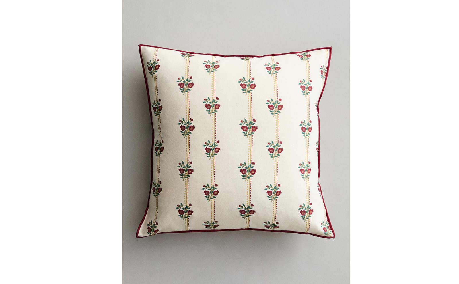 ZARA HOME НАВОЛОЧКА В ПОЛОСКУ И ЦВЕТЫ ракурс 3