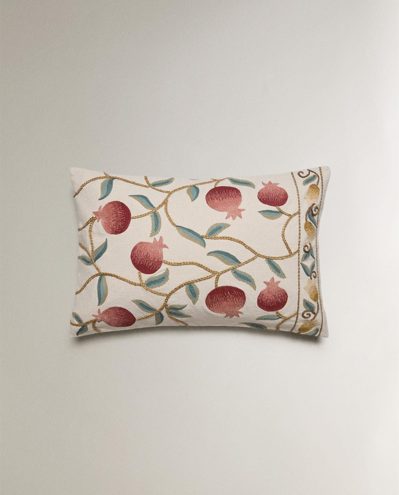 Наволочка декоративная ZARA HOME наволочка на подушку GRANADA JASNOBEŻOWY 40 x 60 см
