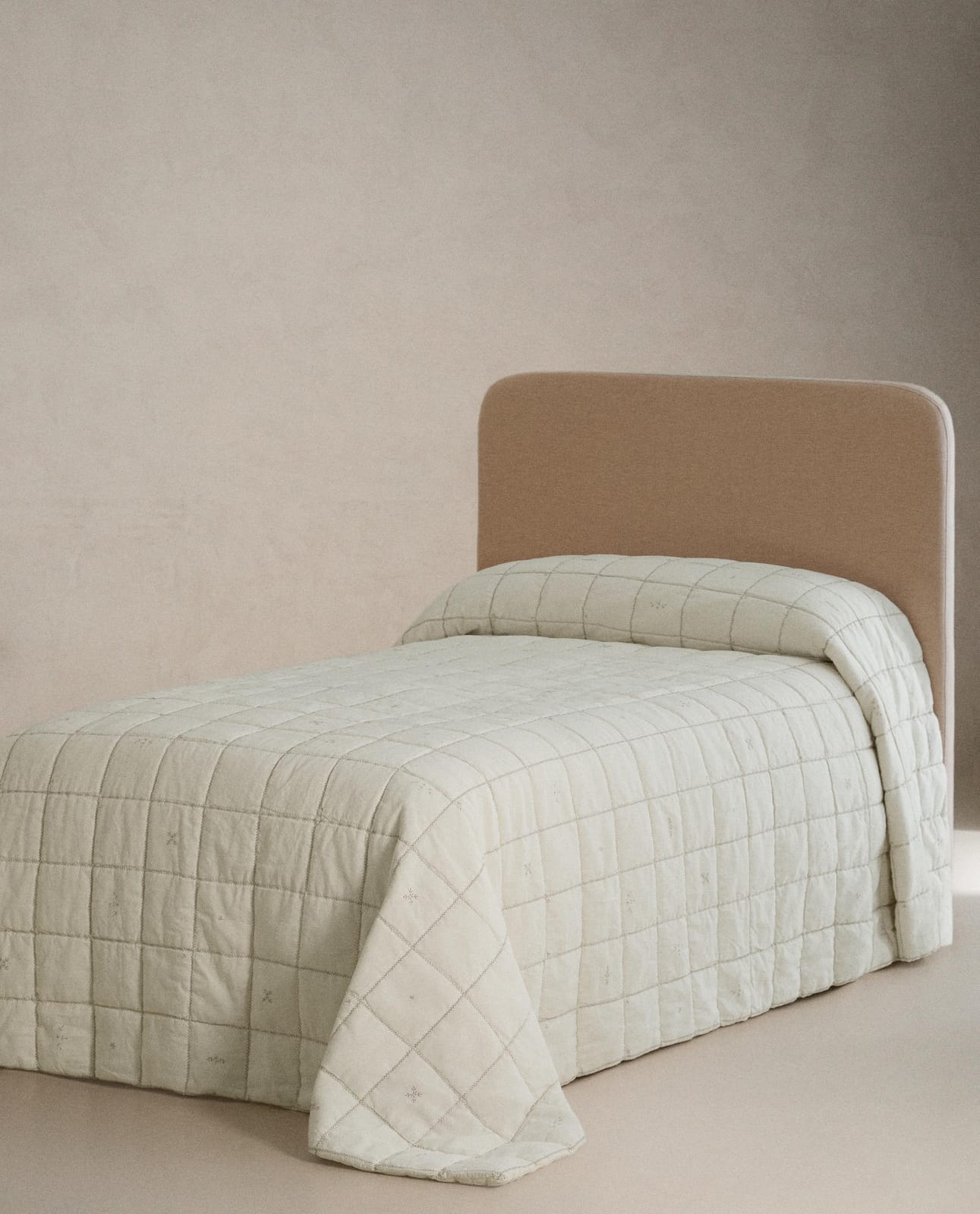 ZARA HOME ДЕТСКОЕ ПОКРЫВАЛО ПЭЧВОРК ракурс 6