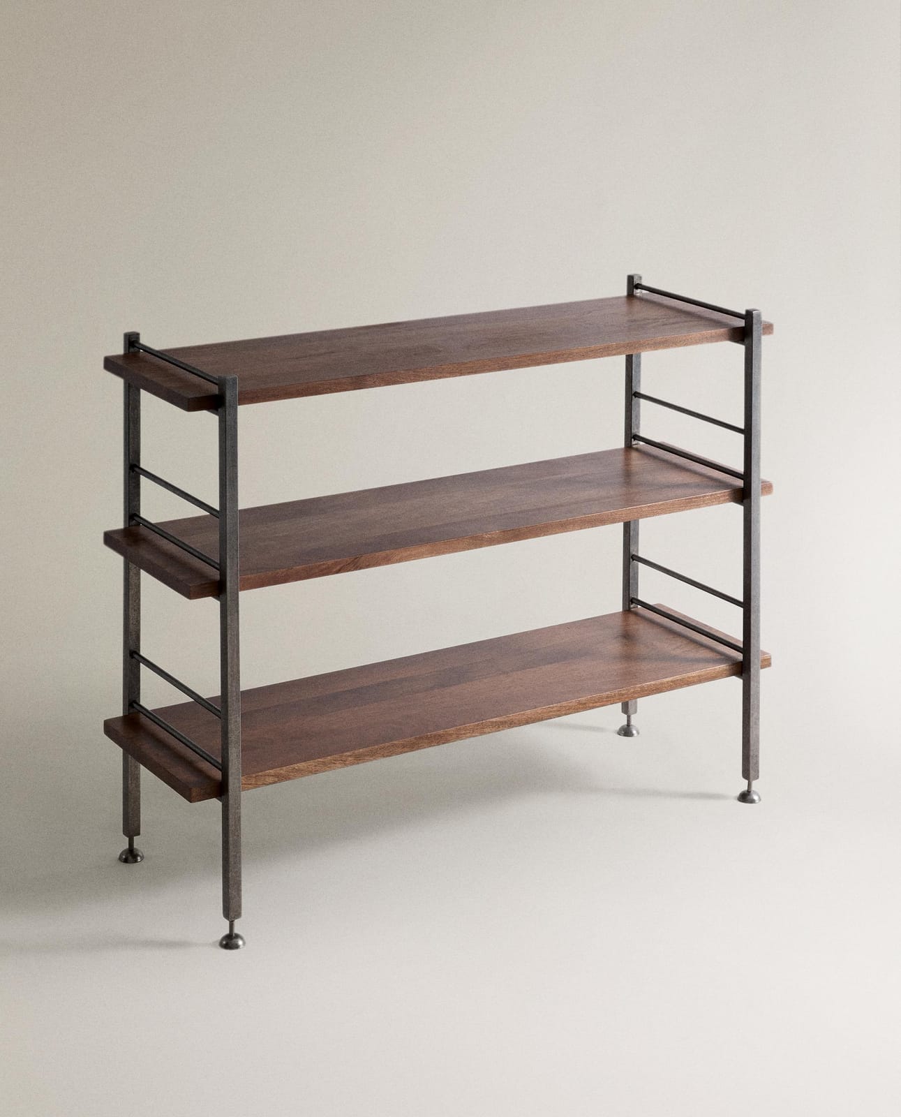 Стеллаж ZARA HOME НИЗКИЙ СТЕЛЛАЖ ИЗ СТАЛИ И ДЕРЕВА BRĄZOWY 76 x 100 x 33 cm