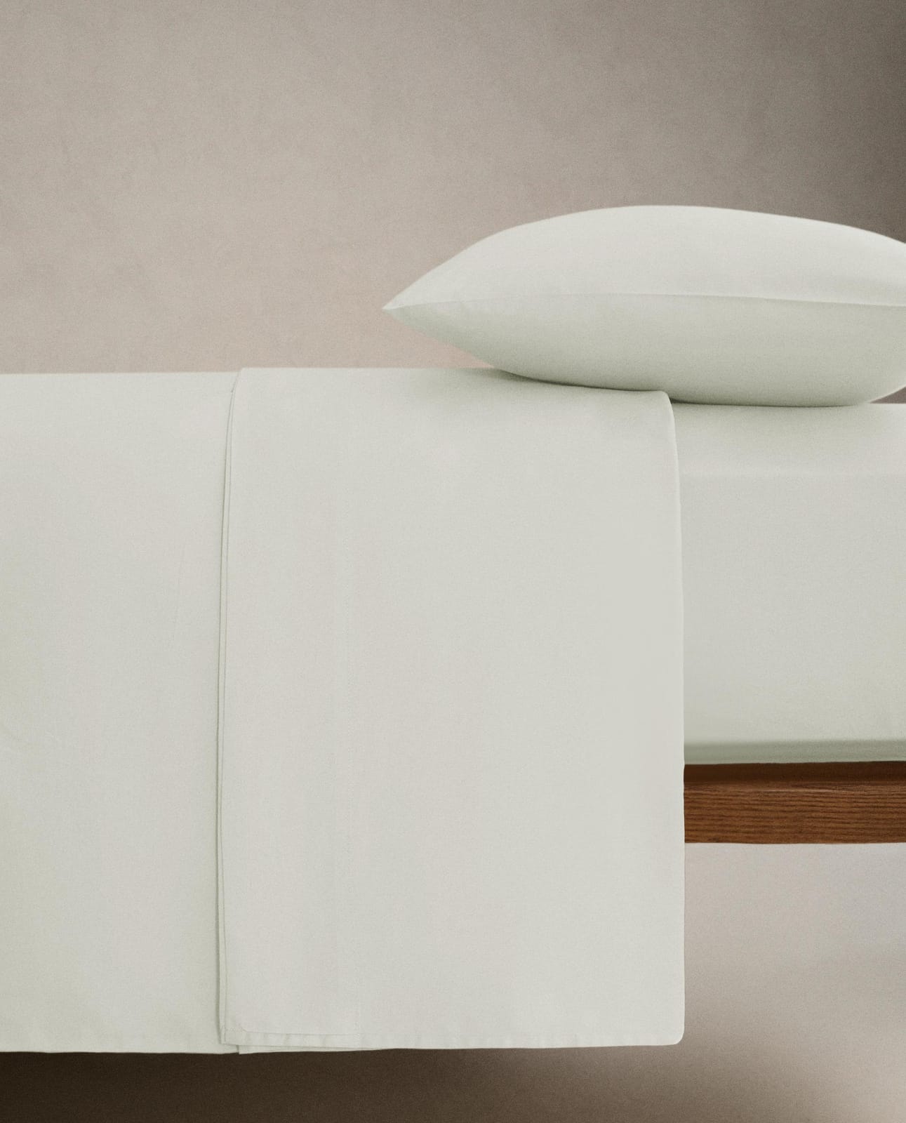 ZARA HOME ПОДОДЕЯЛЬНИК ИЗ САТИНА С ЭФФЕКТОМ СТИРКИ (300 НИТЕЙ) ракурс 2