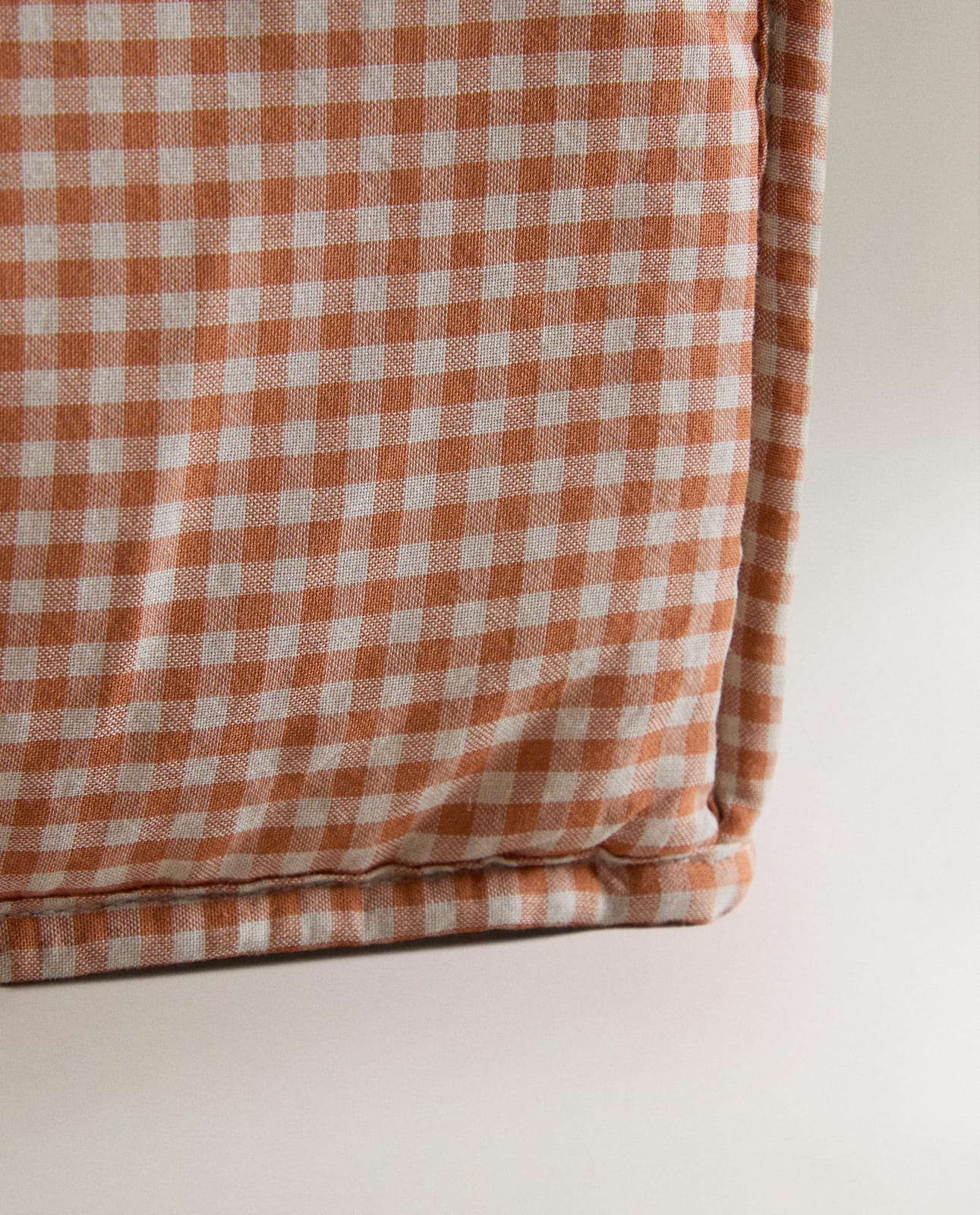 ZARA HOME ХЛОПКОВЫЙ ОРГАНАЙЗЕР ДЛЯ МЛАДЕНЦЕВ В КЛЕТКУ ВИШИ ракурс 5