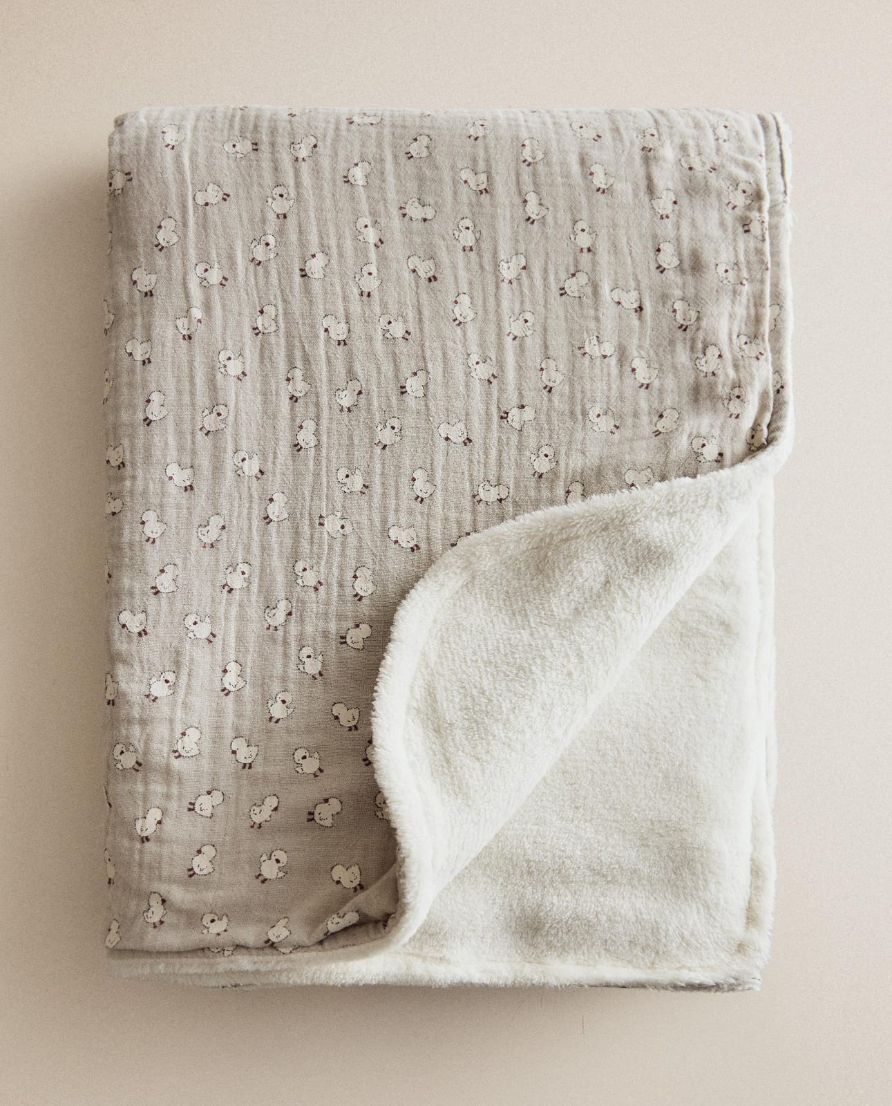 ZARA HOME ХЛОПКОВЫЙ ПЛЕД ДЛЯ РЕБЁНКА С ЦЫПЛЯТАМИ ракурс 7