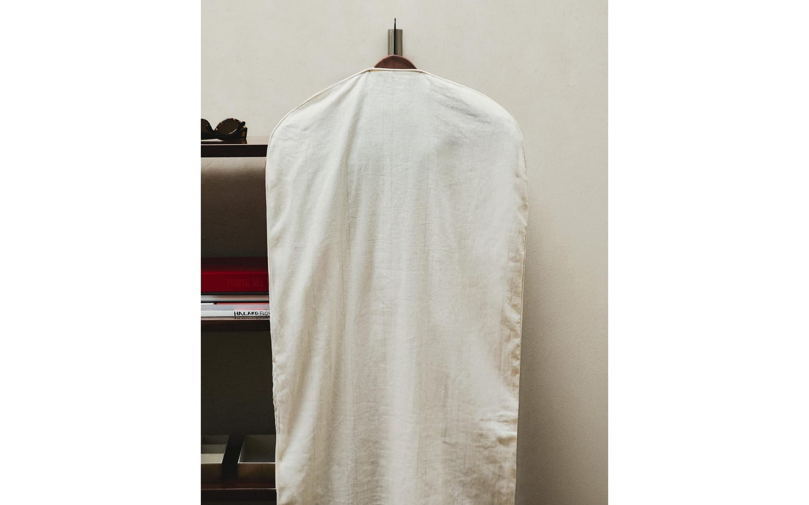 ZARA HOME БОЛЬШОЙ ЧЕХОЛ ДЛЯ ШКАФА ИЗ ЛЬНА И ХЛОПКА (КОМПЛЕКТ 2 ШТ.) ракурс 10