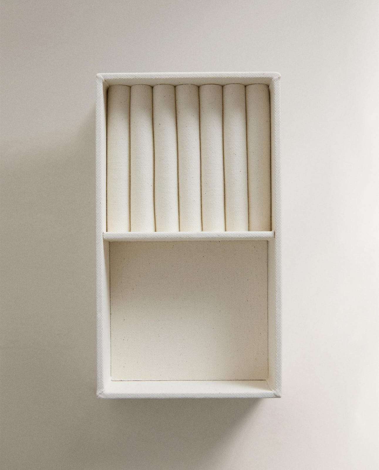 ZARA HOME ХЛОПКОВЫЙ ОРГАНАЙЗЕР ДЛЯ УКРАШЕНИЙ ракурс 3