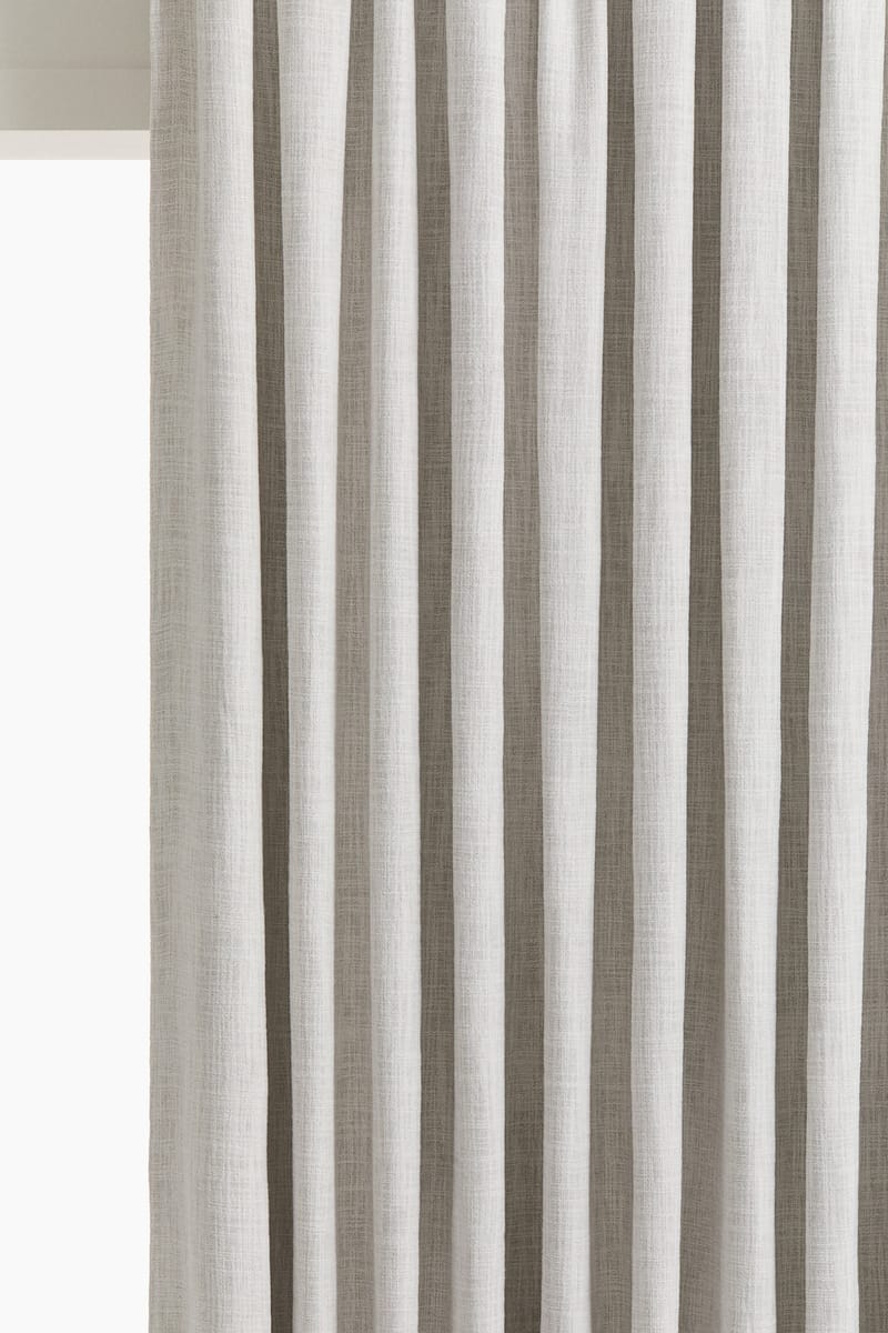 Длинная затемняющая штора, 2 шт. H&M цвет Сливочный 140X300 см