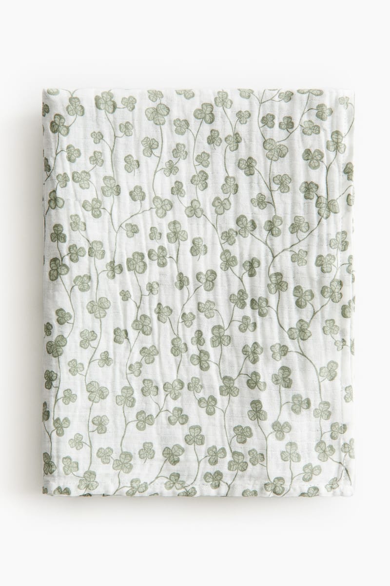 Муслиновое детское одеяло H&M Цвет:Белый/Клеверный 90X90 см 1190143024 ракурс 3