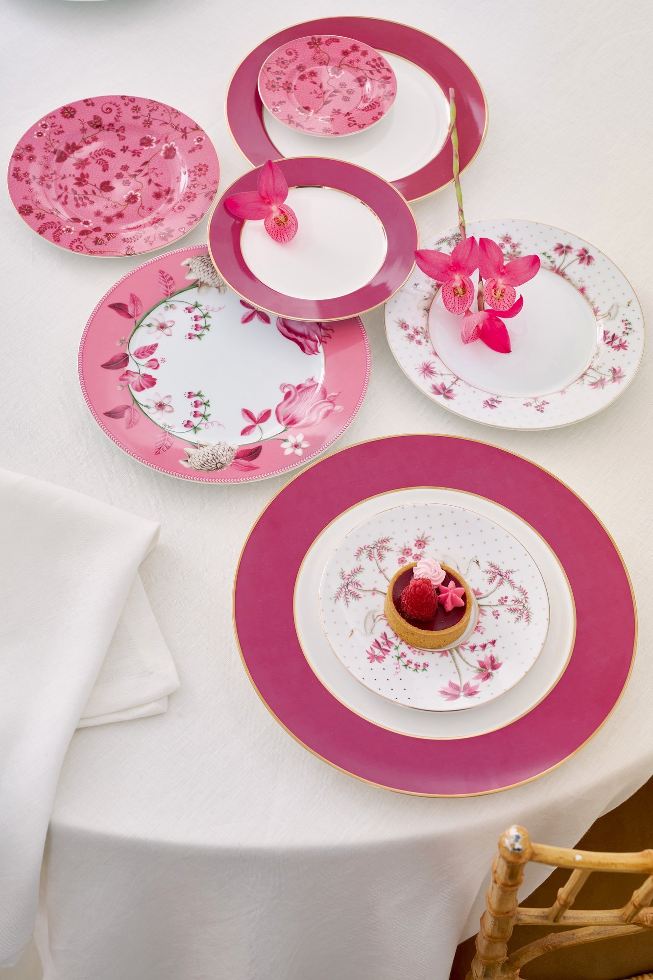 Набор тарелок (2 шт.) Jolie Flowers Pink ракурс 5