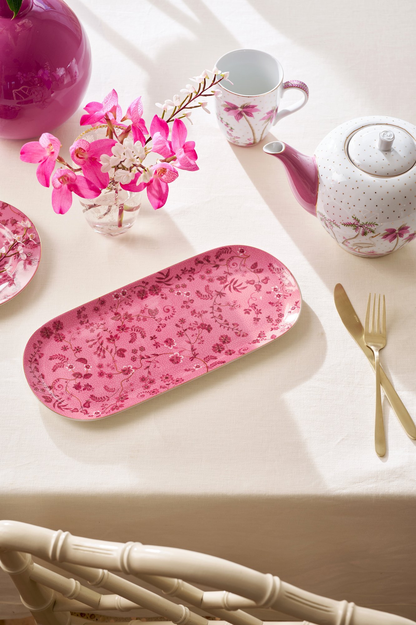 Блюдо для торта овальное Jolie Flowes Pink 33,3х15,5 см