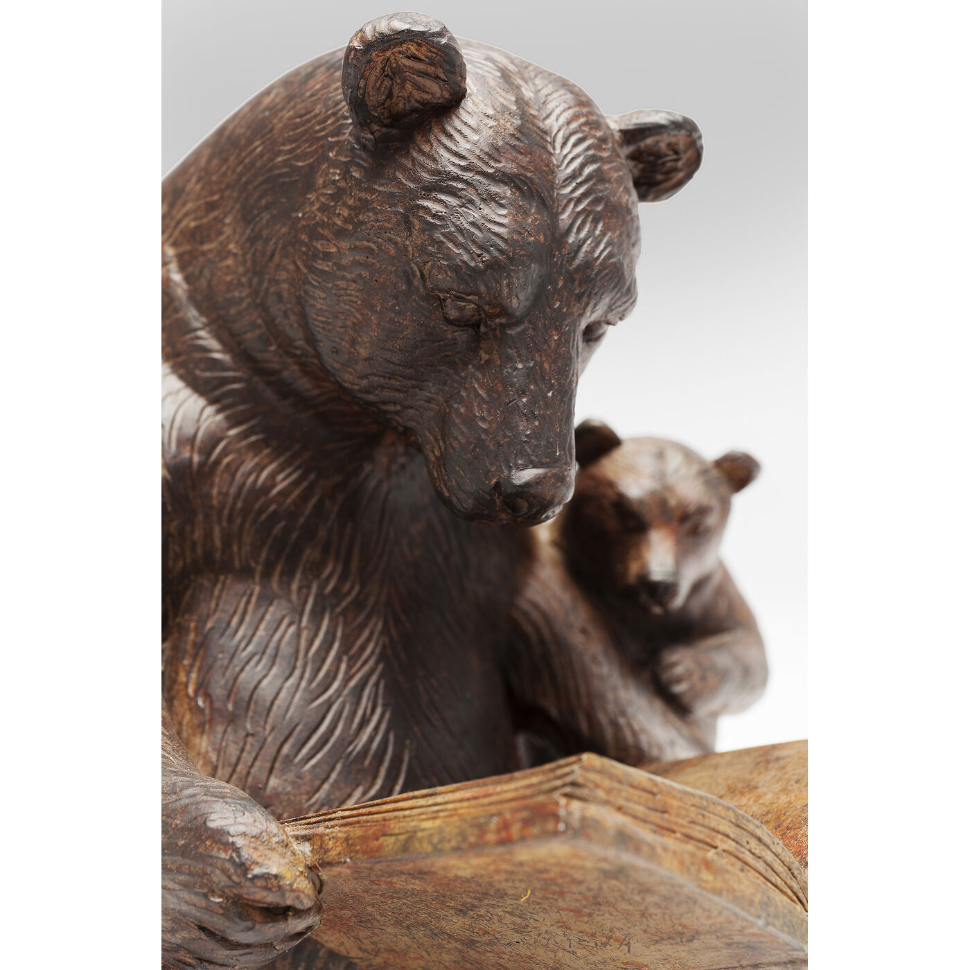 Фигура декоративная Reading Bear ракурс 3