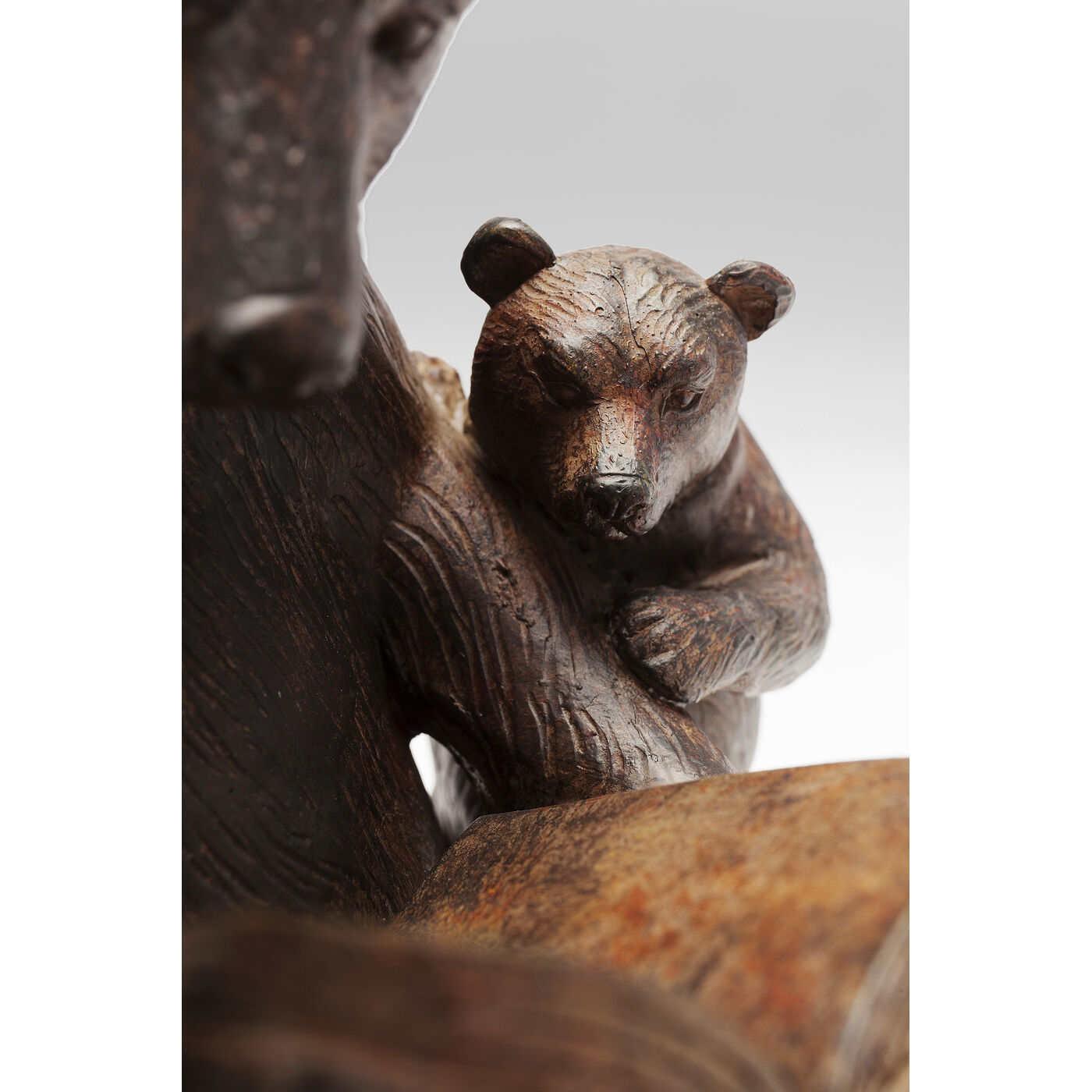 Фигура декоративная Reading Bear ракурс 4
