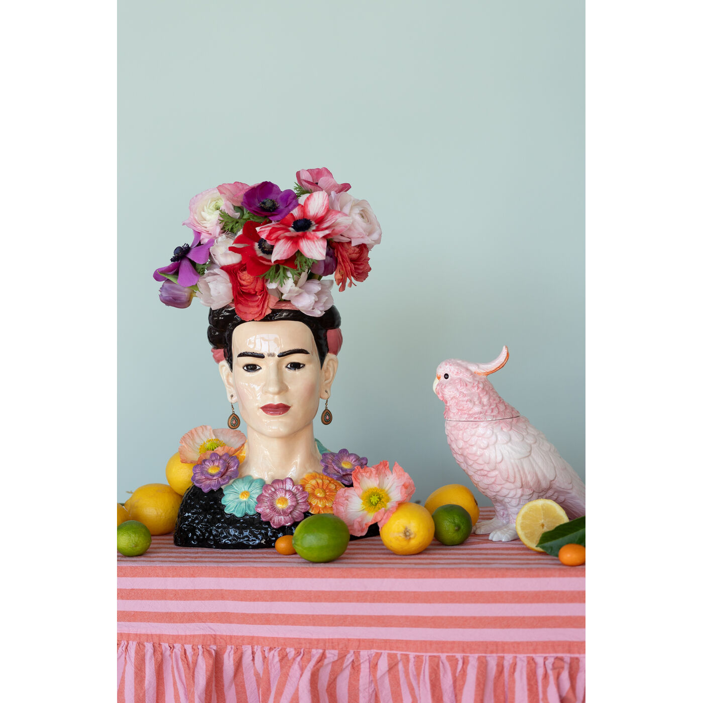 Ваза Frida Flowers Фрида Кало с цветами ракурс 12