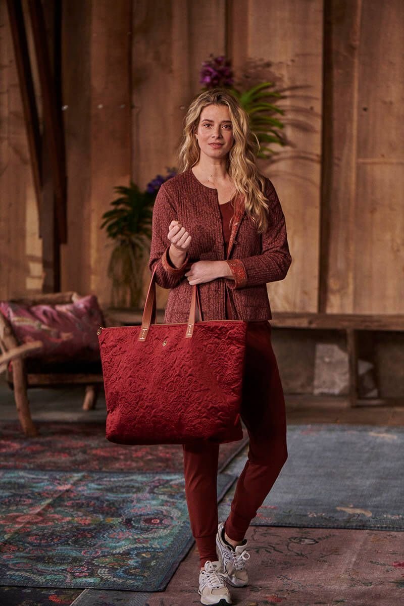 Сумка большая Velvet Quilted Days Red, 17 л ракурс 4