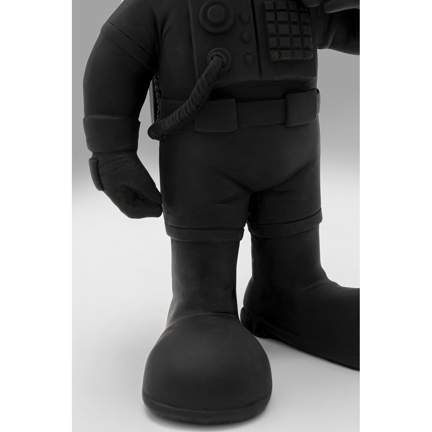 Фигура декоративная Welcome Astronaut Black, 27 см