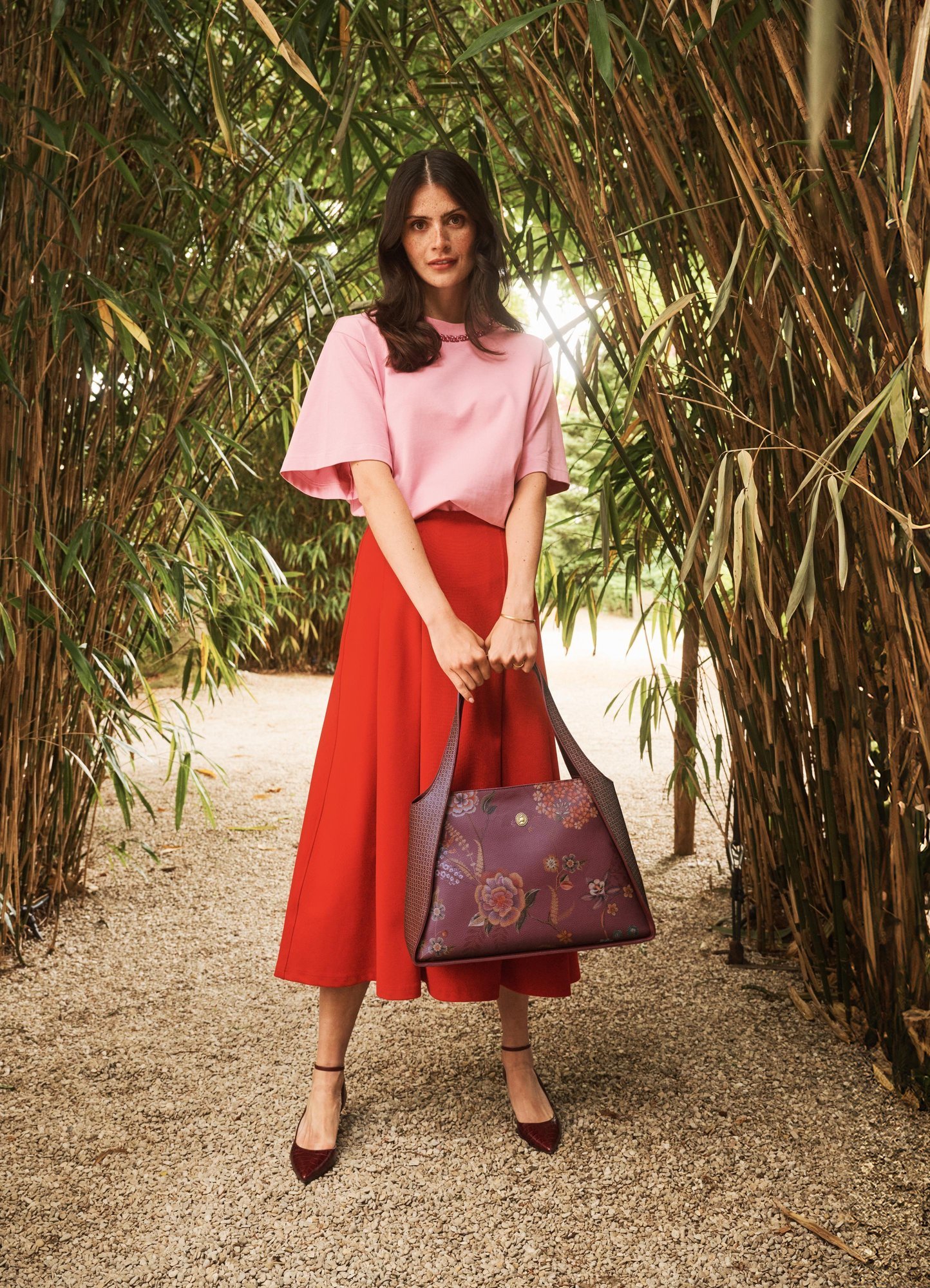 Сумка через плечо Filou Bodhi Flower Red, 12 л ракурс 4